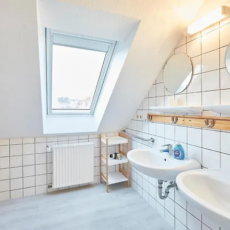 Haus Kim - 2 *